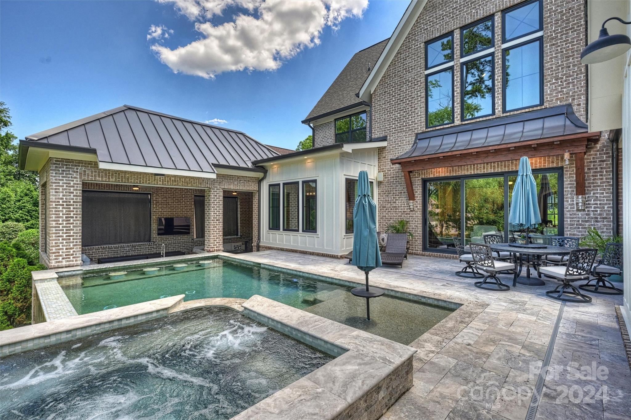 Treetops At Cowans Ford - Residential