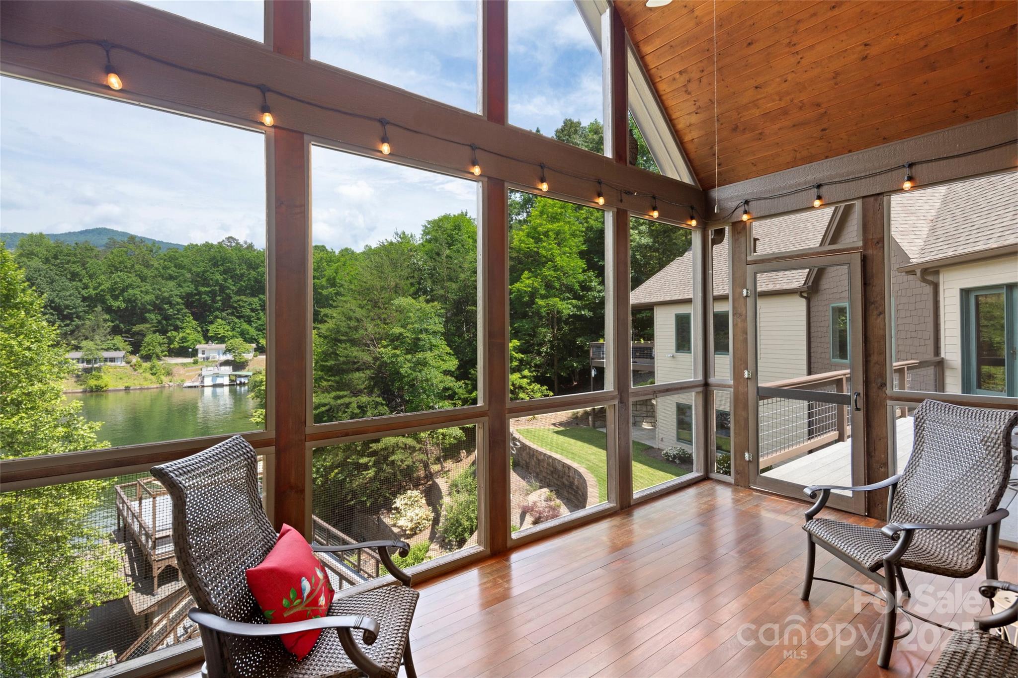 Deerwood - Residential