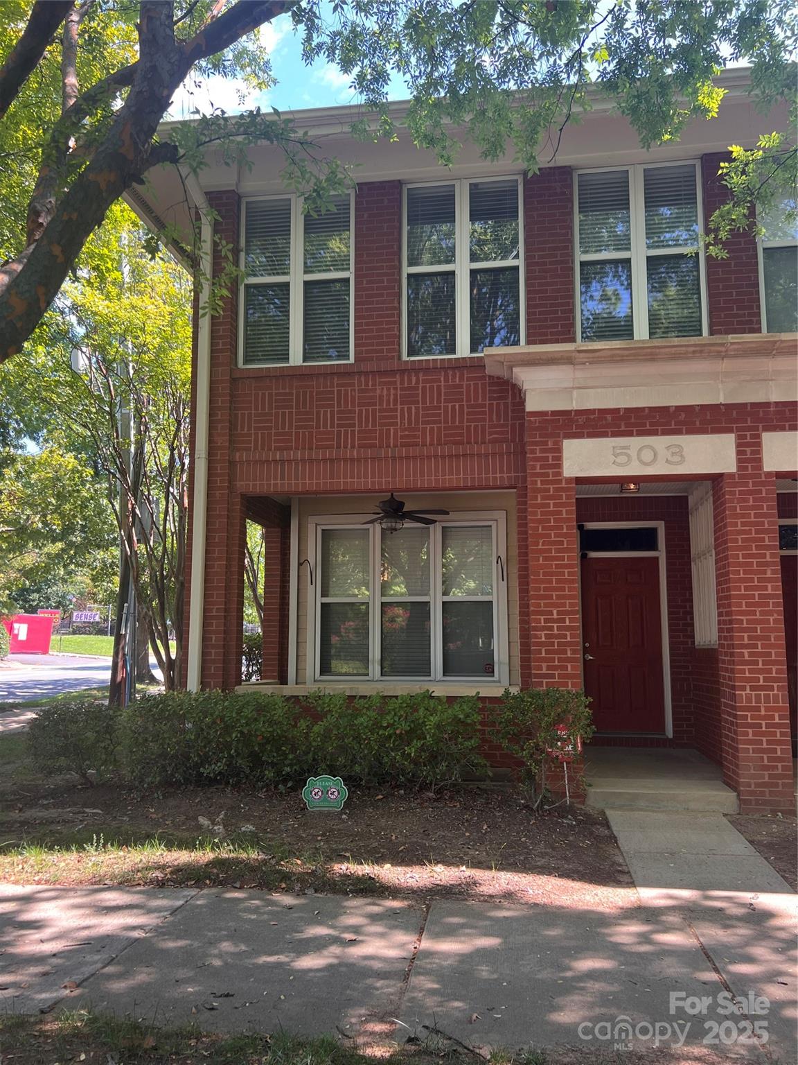 503 E 9th Street