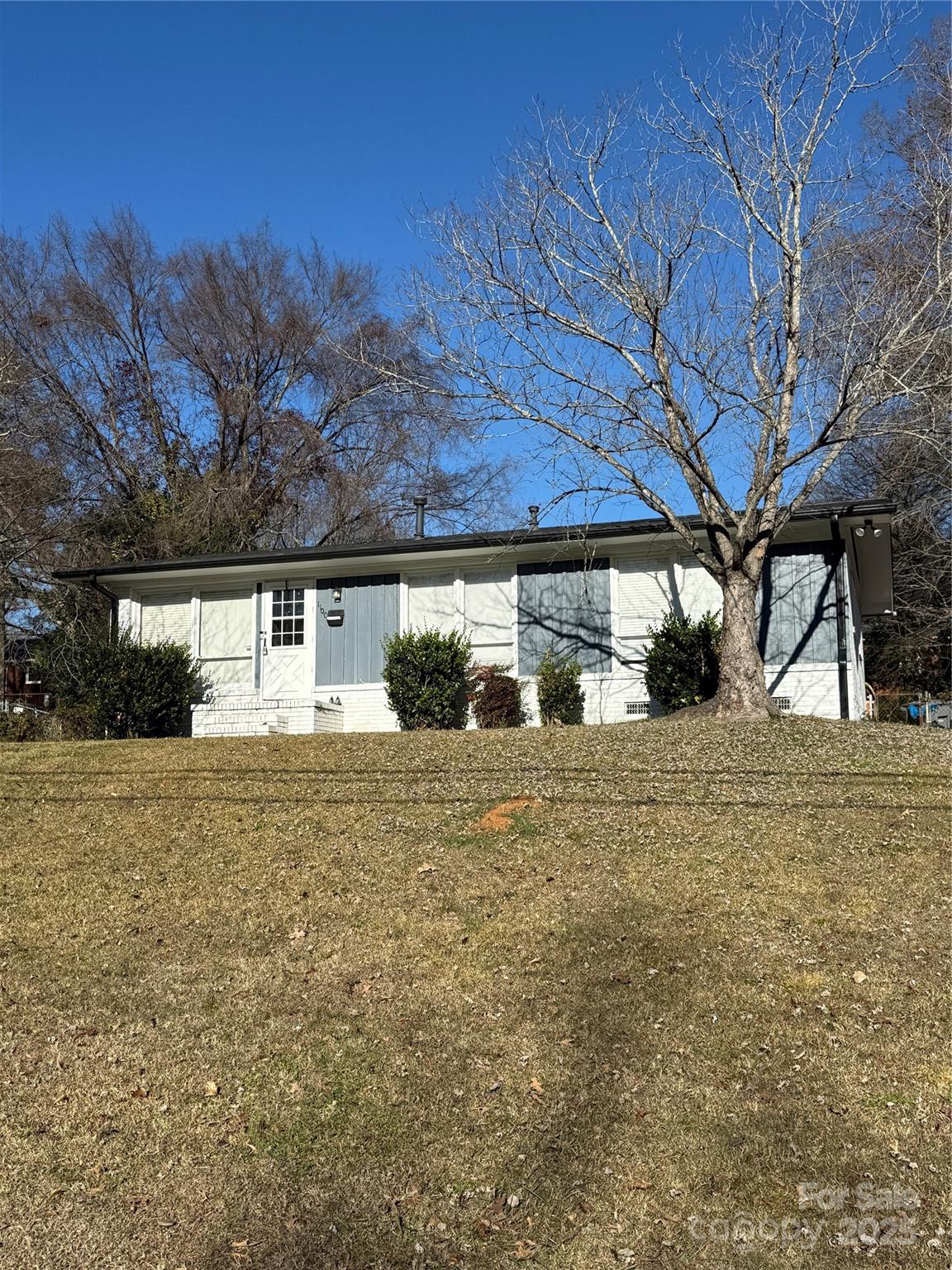 1100 Rollingwood Drive