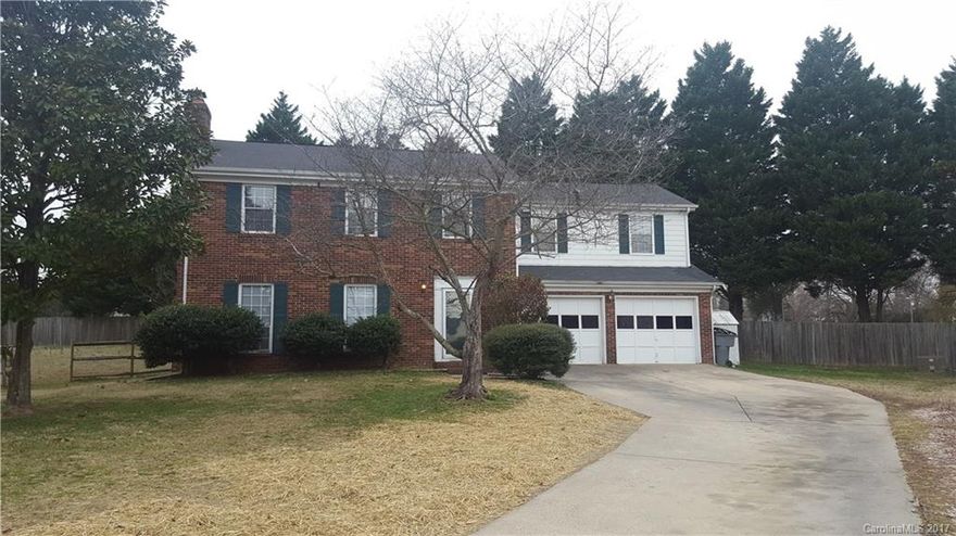 Great Investor Opportunity in Faires Farm!!  4 Bedrooms, 2.5 Baths, Great Rm, Dining Rm. Owners Suite and Deluxe Bath.  Nice Cul-De-Sac location with .33 Acre Lot.  Home needs Upgrading but with some Sweat Equity can become a Jewel!!  Being Sold As-Is, Where Is.

Multiple Offer Status...Please Submit Highest and Best by 5pm 2/9/17