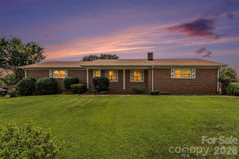 Photo of 1018 Rembrandt Drive SW, Concord, NC 28027 (MLS # 4419288)