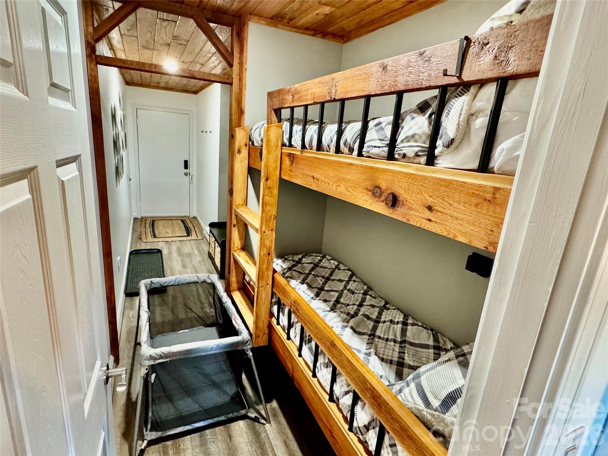 Sugar Mountain - Residential