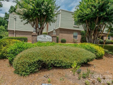 Photo of 2600 Park Road #D, Charlotte, NC 28209 (MLS # 4334793)