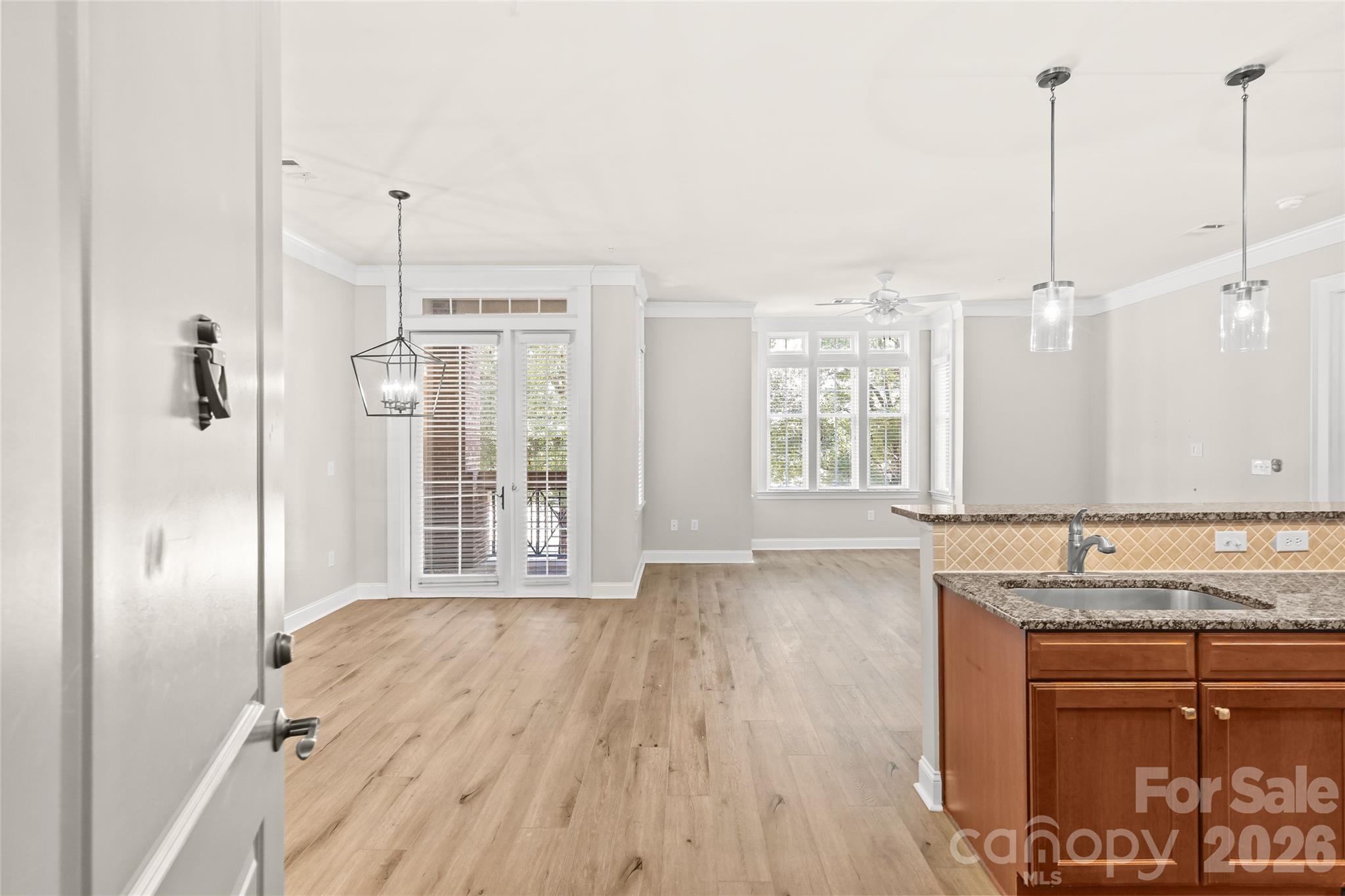 2810 Selwyn Avenue 209