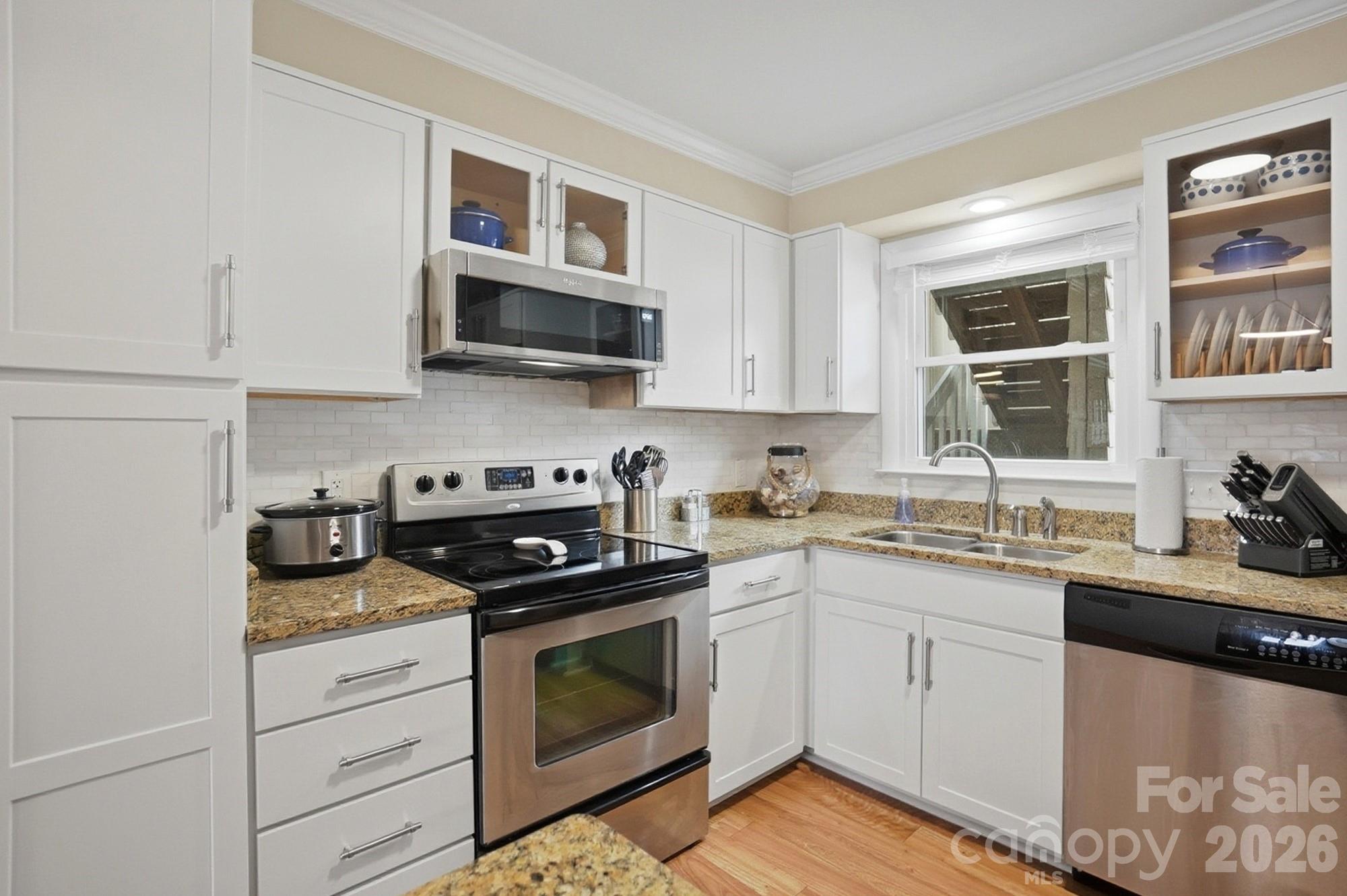 Emerald Point - Residential