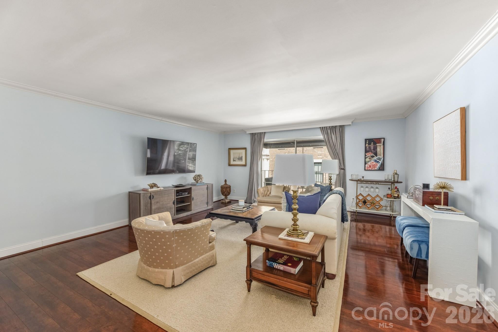 1323 Queens Road 421