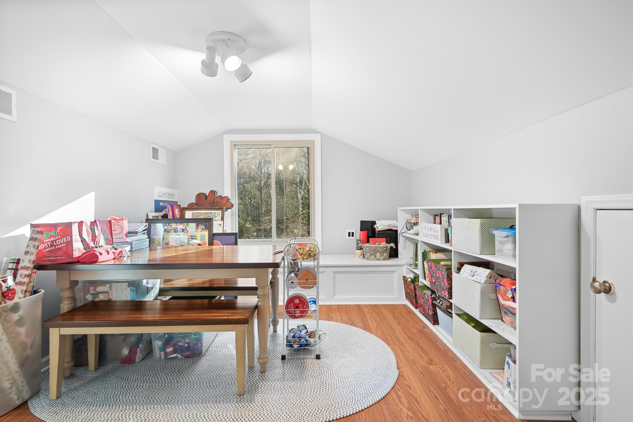 Tega Cay - Residential