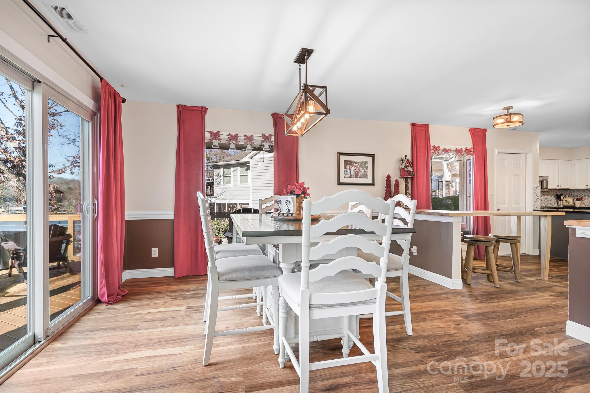 Tega Cay - Residential