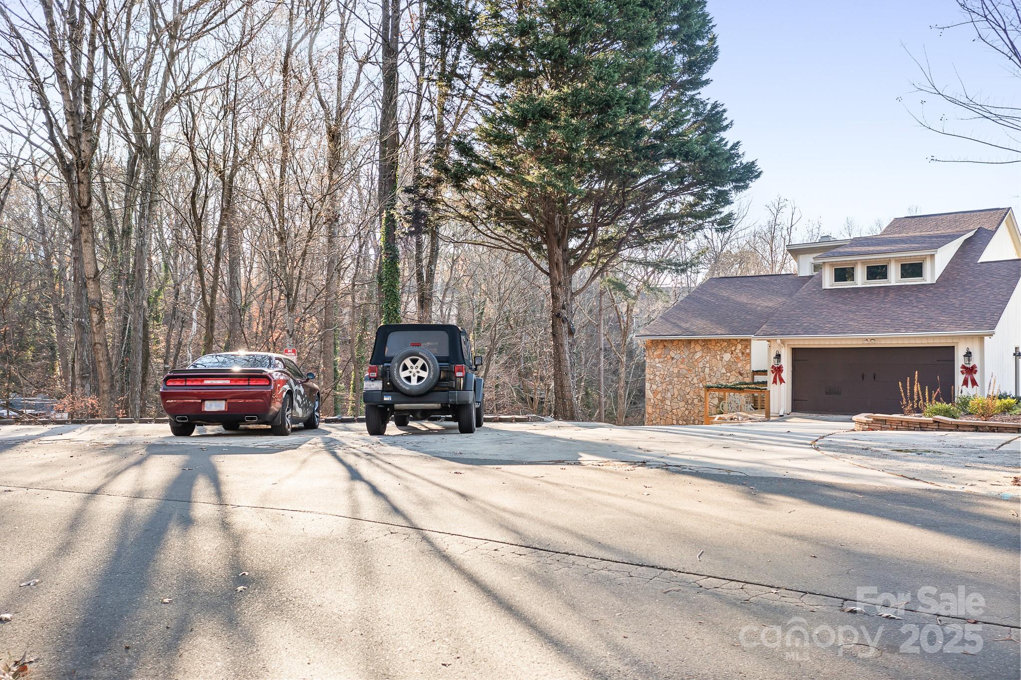 Tega Cay - Residential