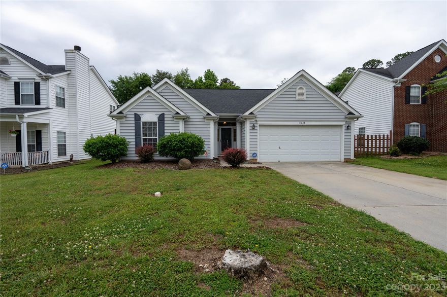 *** MULTIPLE OFFERS RECEIVED *** PLEASE SUBMIT HIGHEST AND BEST BY SUNDAY May 21st AT 6:00PM***
Beautifully Presented Ranch-Style Living 
With a peaceful neighborhood setting and convenient links to the city, this 3-bedroom, 2-bathroom ranch-style home has a lot to offer! Built-in 1999 and lovingly maintained, this is an amazing opportunity for first-time homebuyers and investors.
Step inside beyond the iconic weatherboard exterior and discover a home that offers a real welcome with its refreshing white color palette, gorgeous natural light, and a mix of cool tile and soft carpet dressing the floors.
Showcasing an elegant fireplace and a graceful bay window, the open-plan living and dining room provides real space to move and relax, while the kitchen comes well-equipped for the home cook with its electric cooktop and oven, timeless timber cabinetry, and plentiful preparation space.