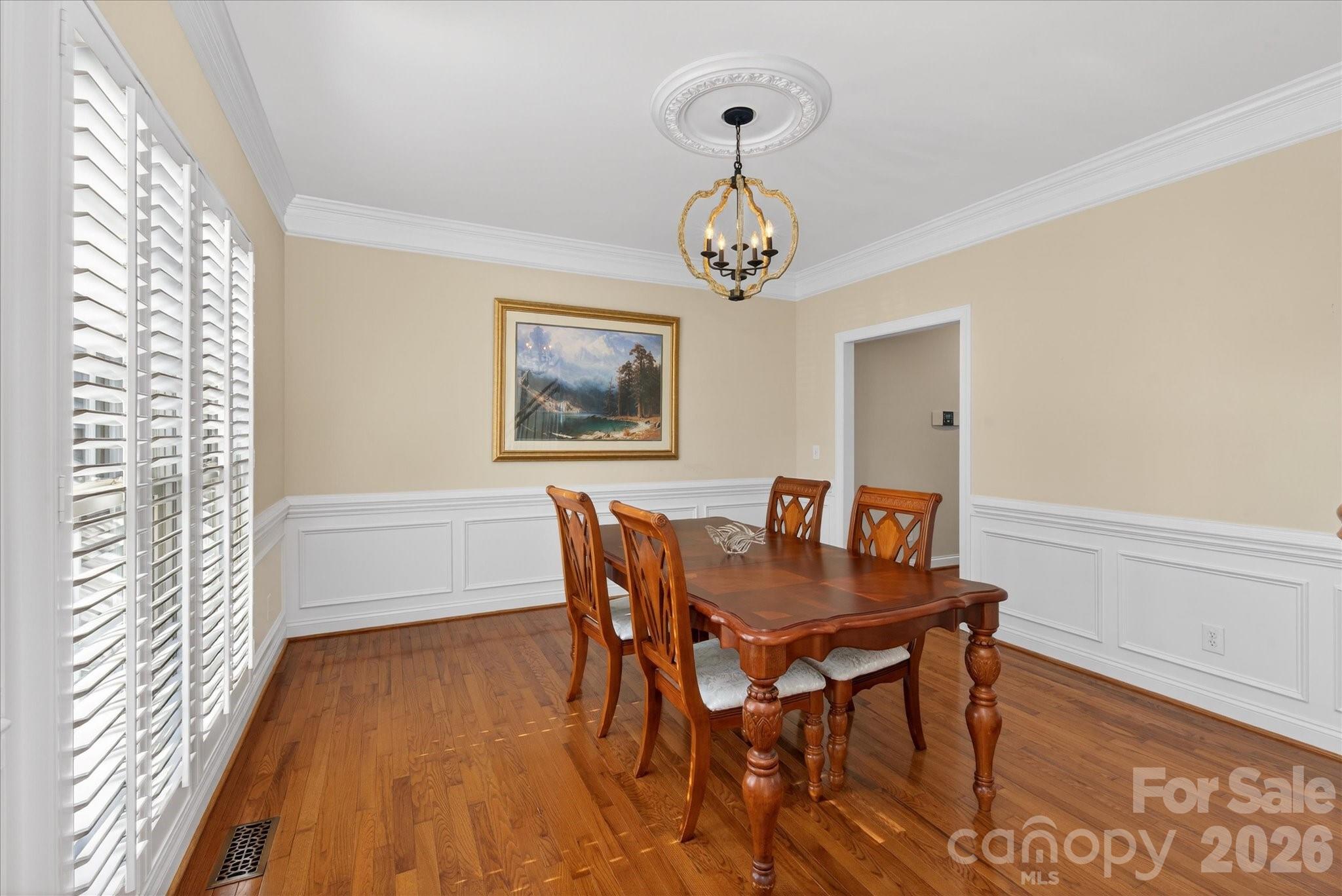 1237 Waynewood Drive