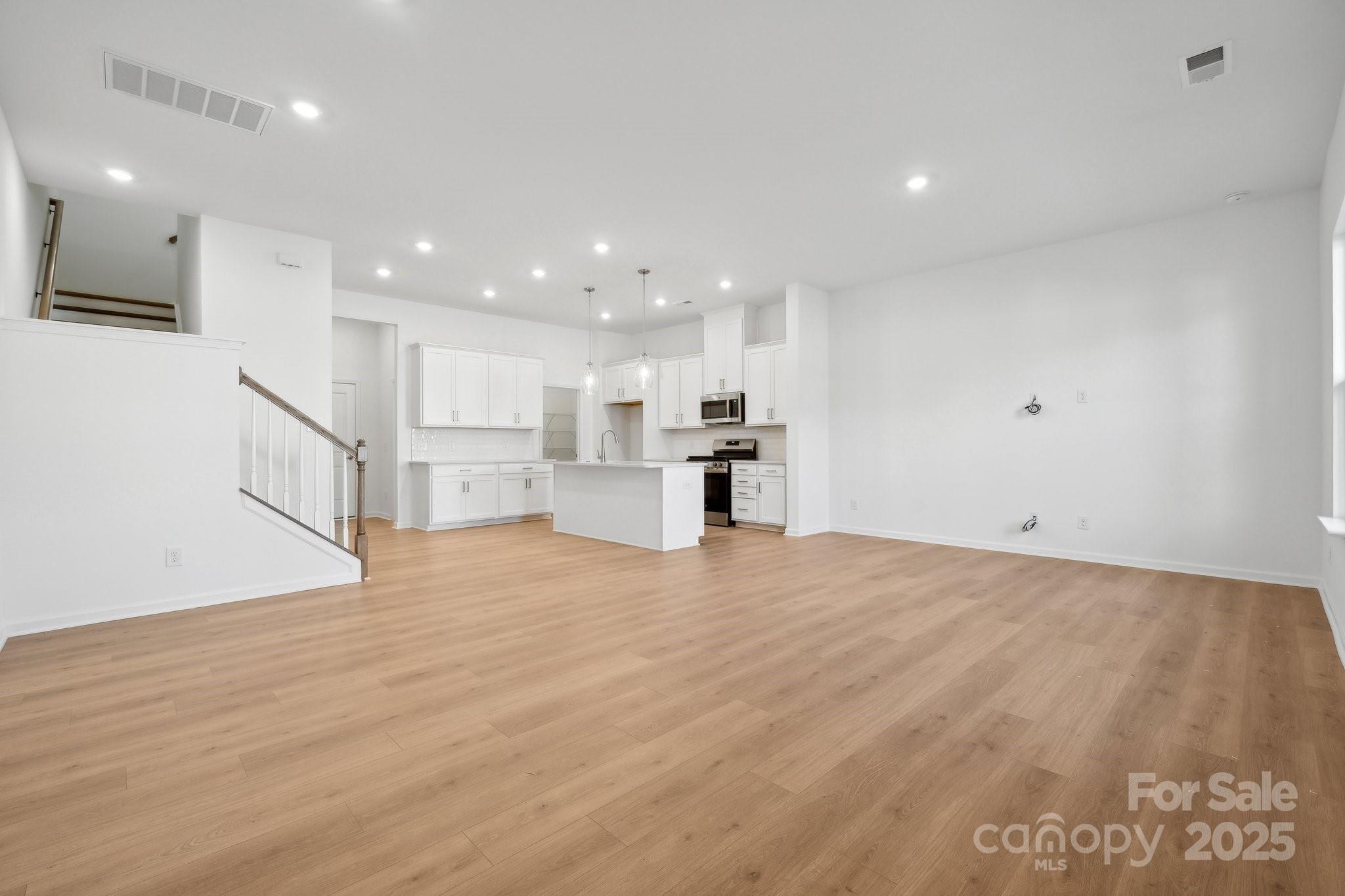 The Ridge at Sugar Creek - Residential