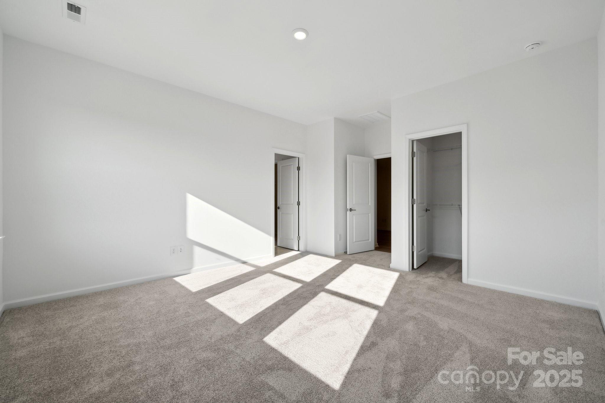 The Ridge at Sugar Creek - Residential