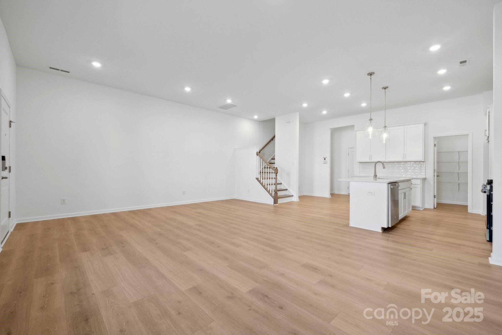 The Ridge at Sugar Creek - Residential