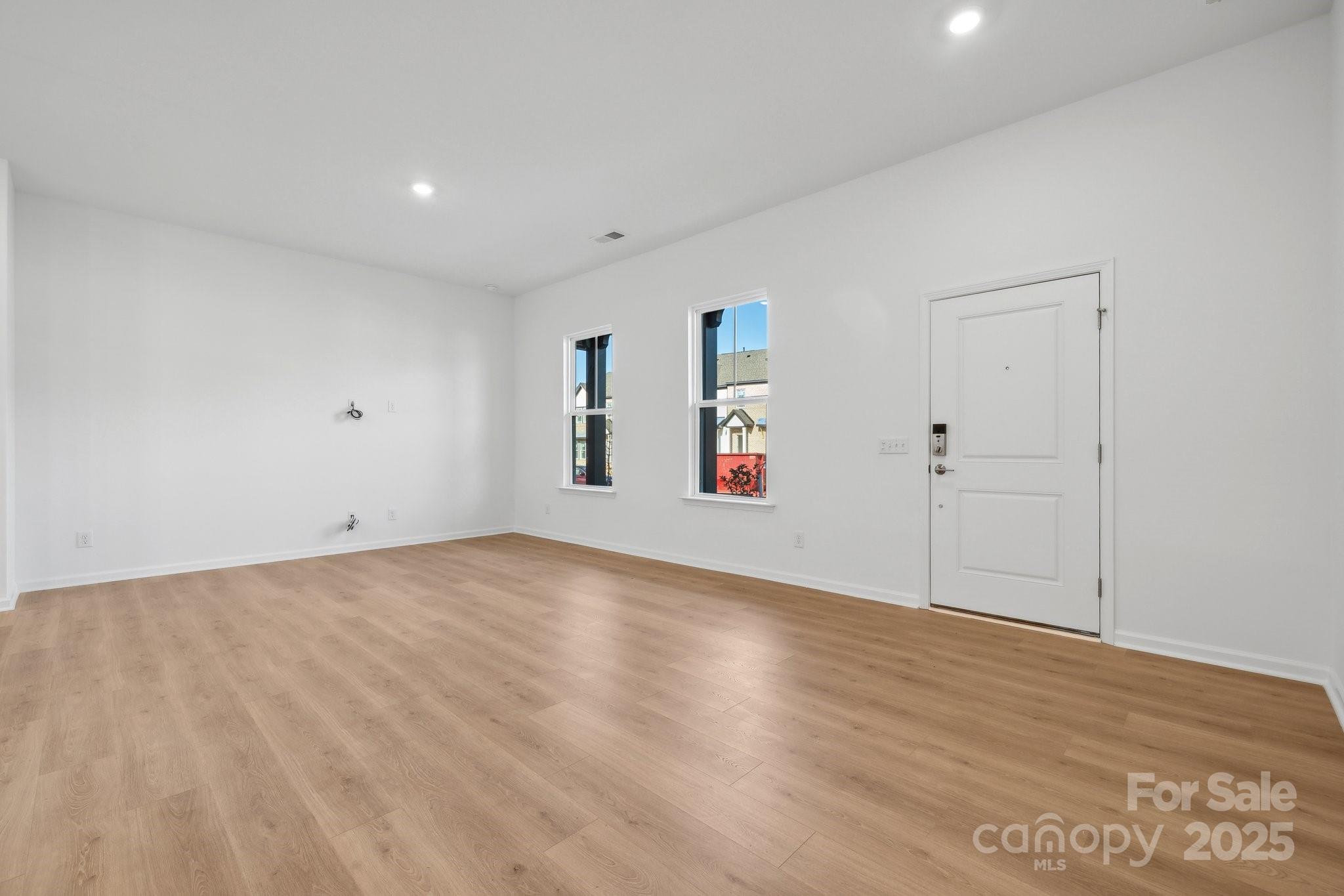 The Ridge at Sugar Creek - Residential