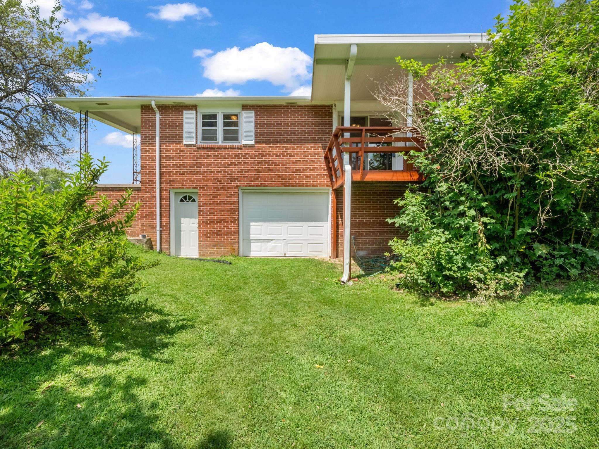 40 Country View Lane