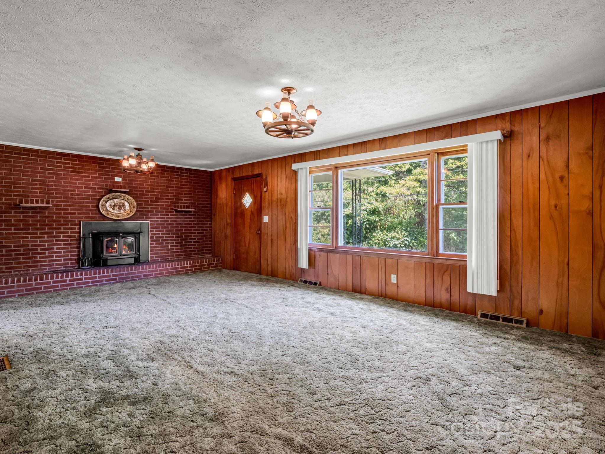 40 Country View Lane