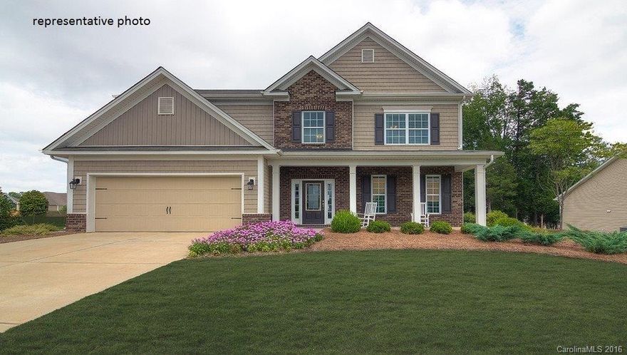 Beautiful Timberlake Community. Last phase now open. Lot backs to common area woods. Dead end street.
Dramatic 2 Story foyer. Large Media Room/Bonus Rm with closet. Huge Master has tray ceiling and expansive bath. Bedroom on main with full bath.