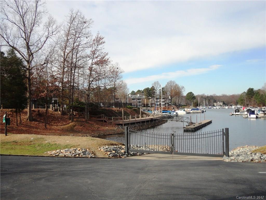 Blue Stone Harbor - Residential Lease