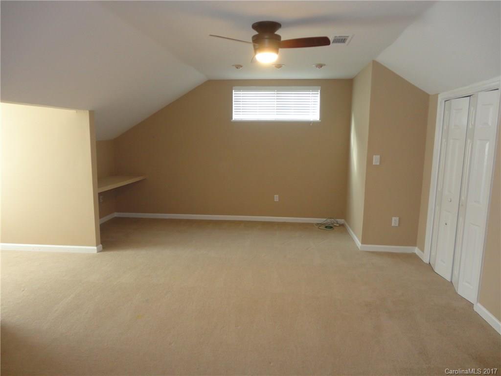 Blue Stone Harbor - Residential Lease