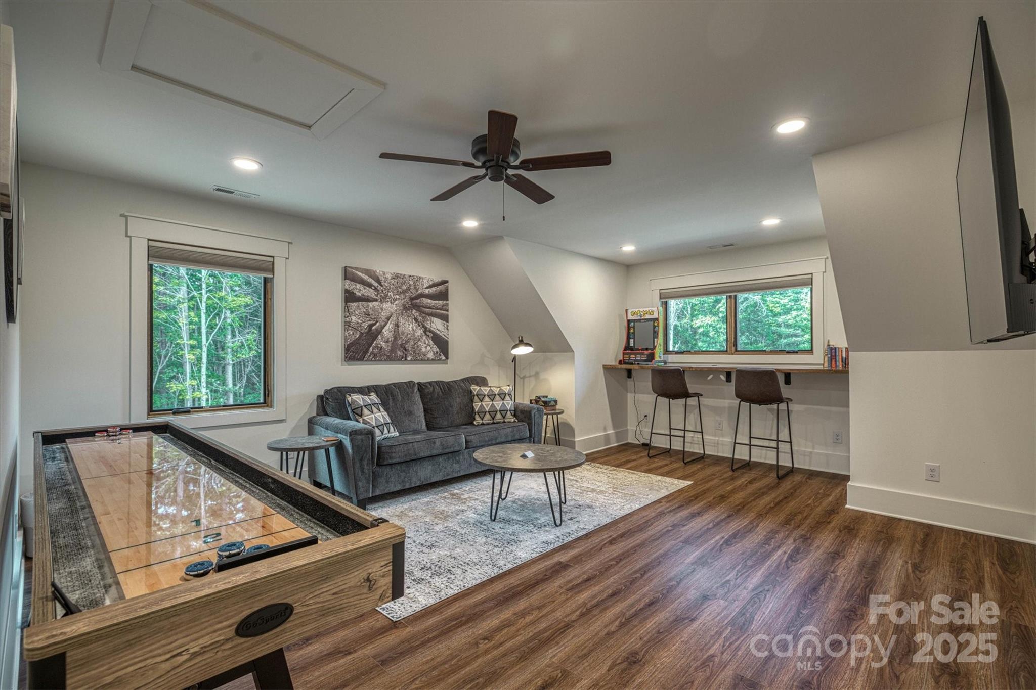 The Enclave at Lake James - Residential