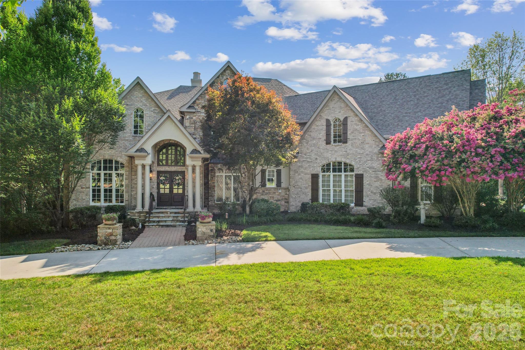 3637 Richwood Circle