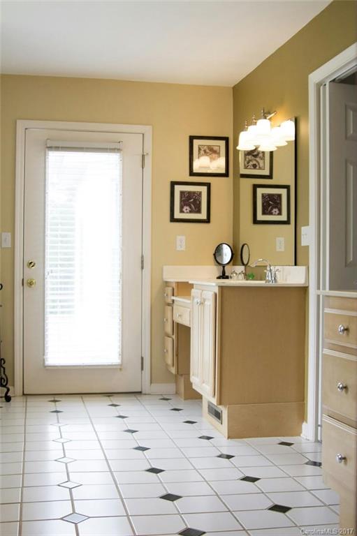 Hollandale - Residential