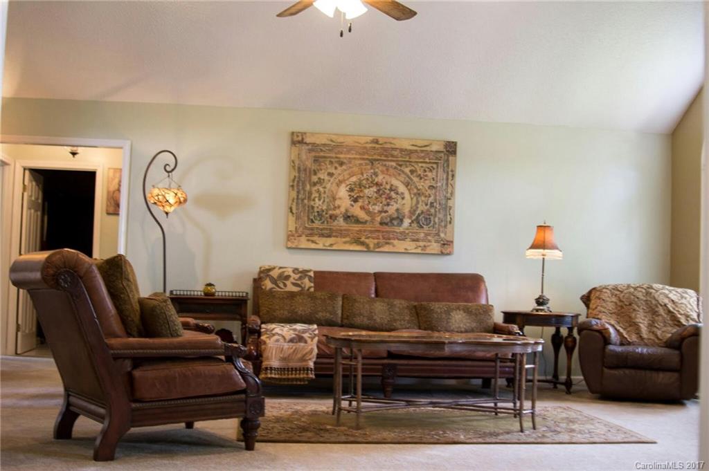 Hollandale - Residential