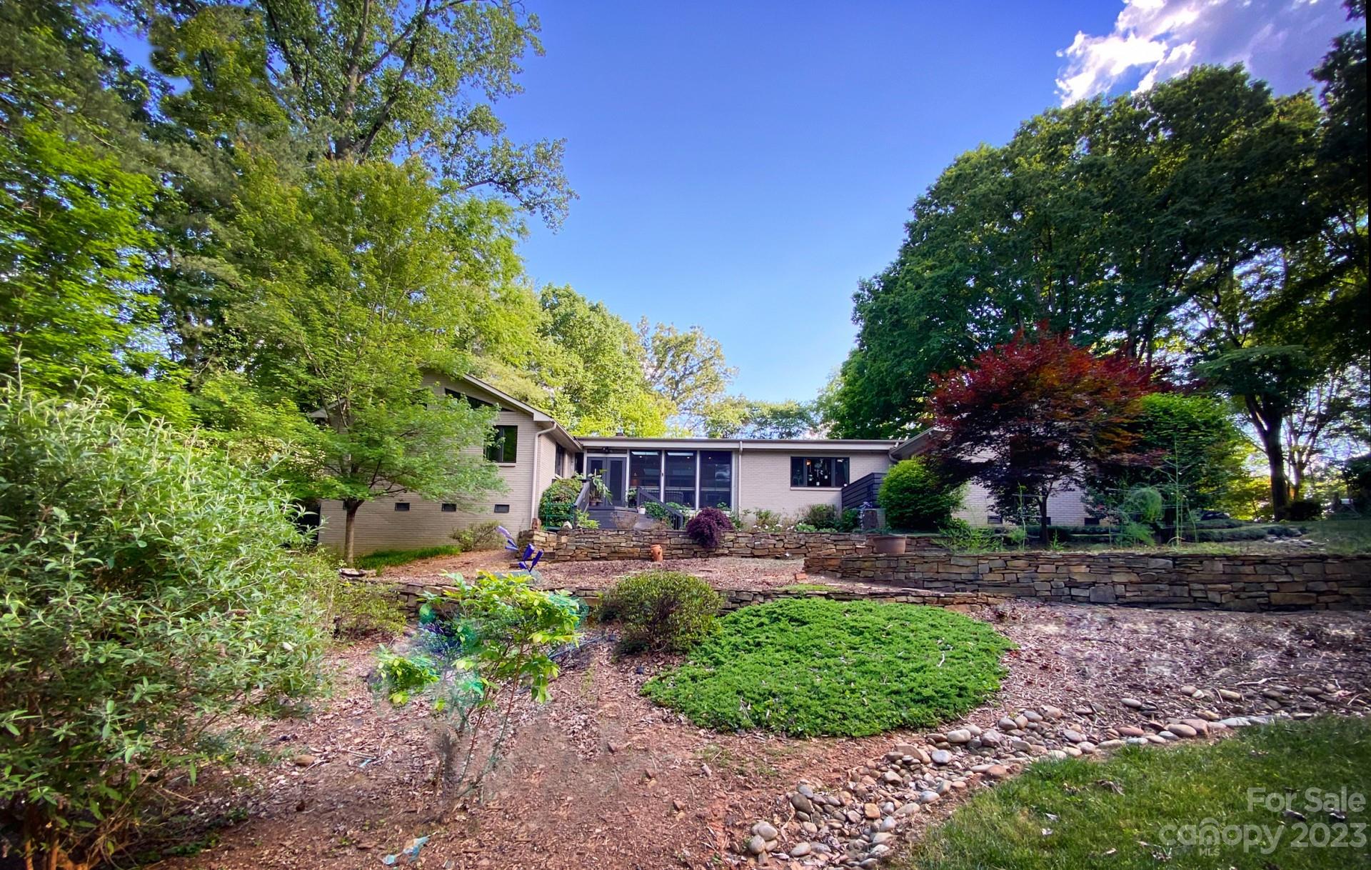 Mammoth Oaks - Residential