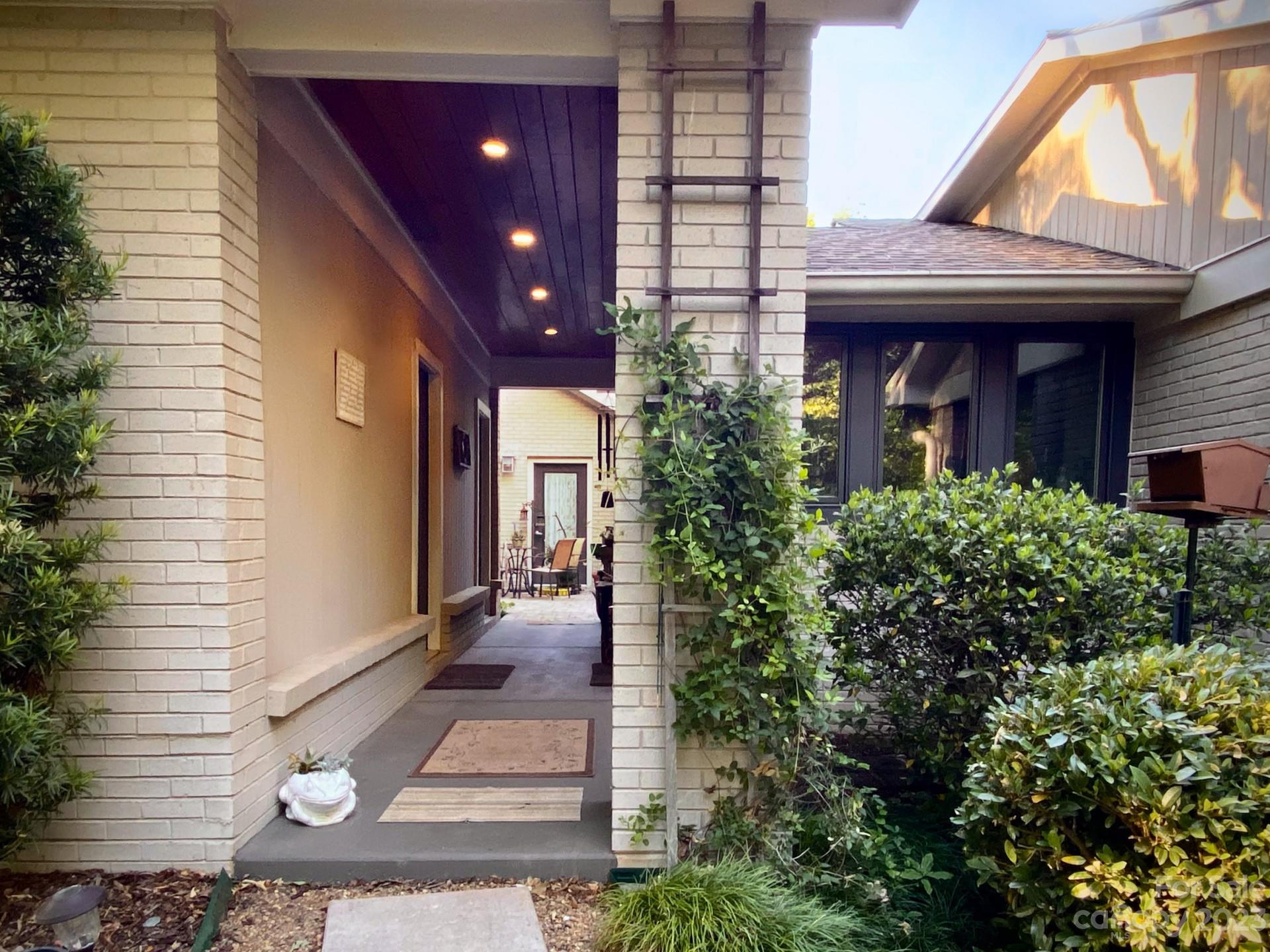 Mammoth Oaks - Residential