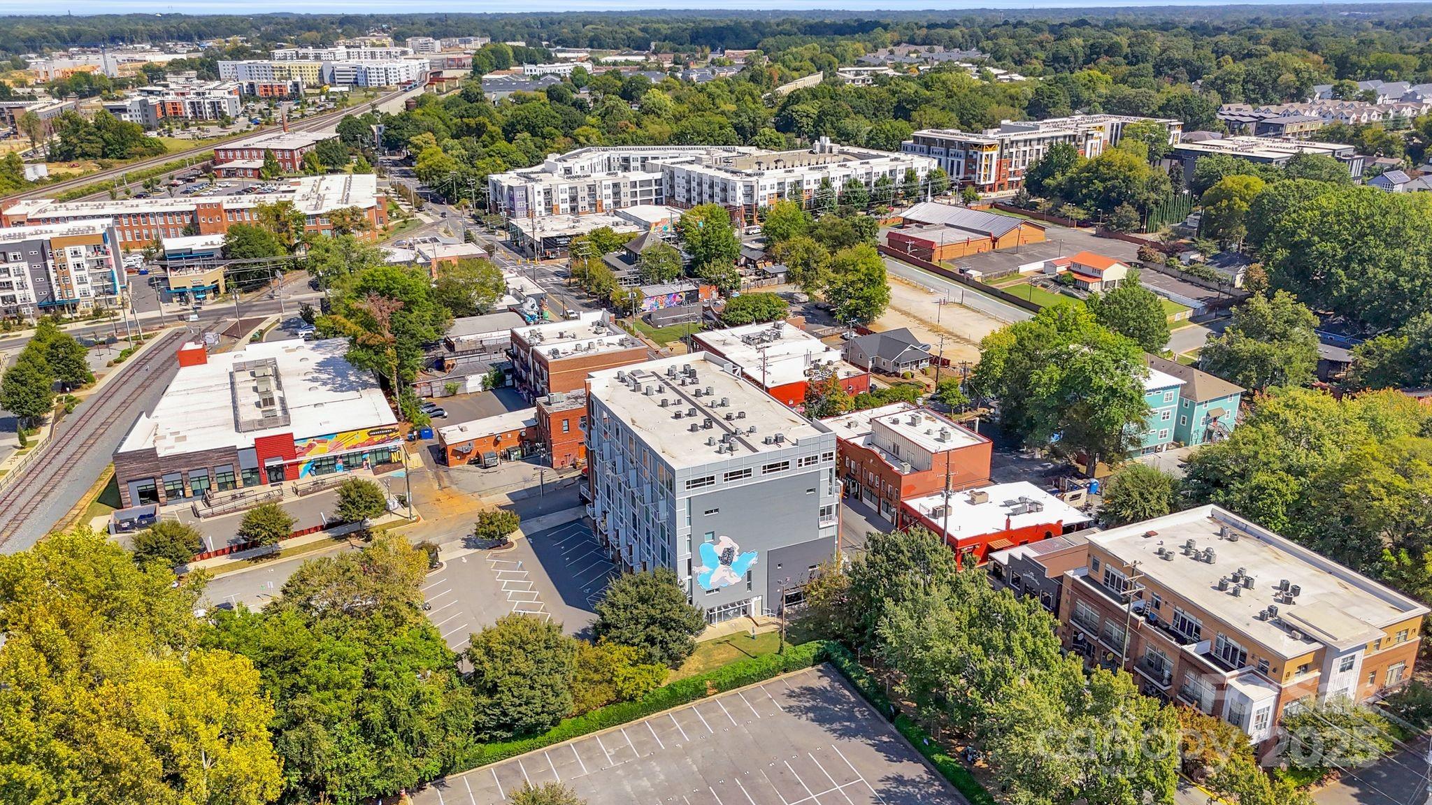 3123 N Davidson Street 313