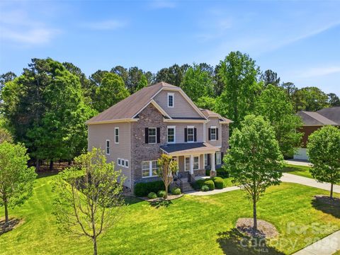 Photo of 2020 Madeira Circle, Waxhaw, NC 28173 (MLS # 4370388)