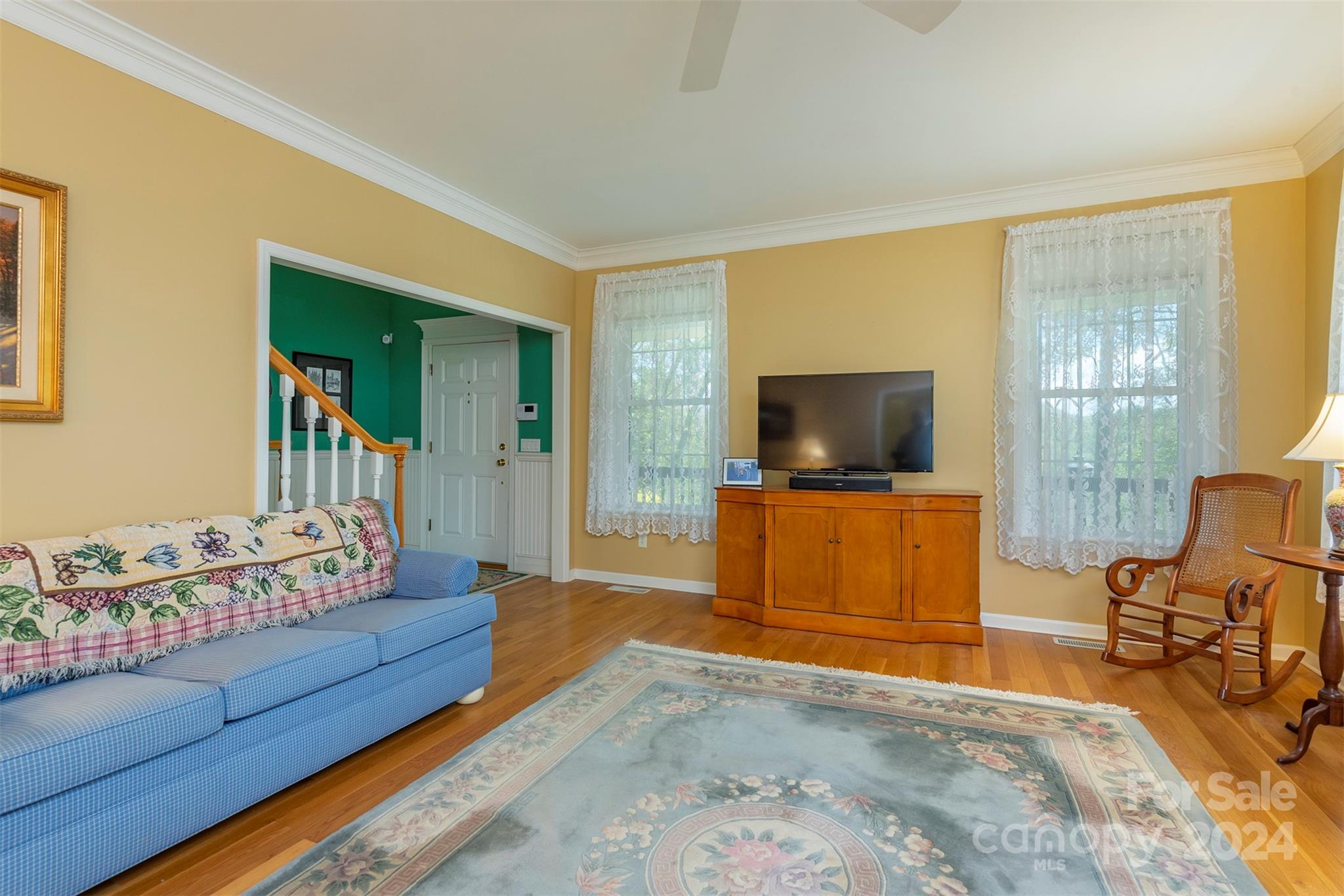 700 Cool August Heights