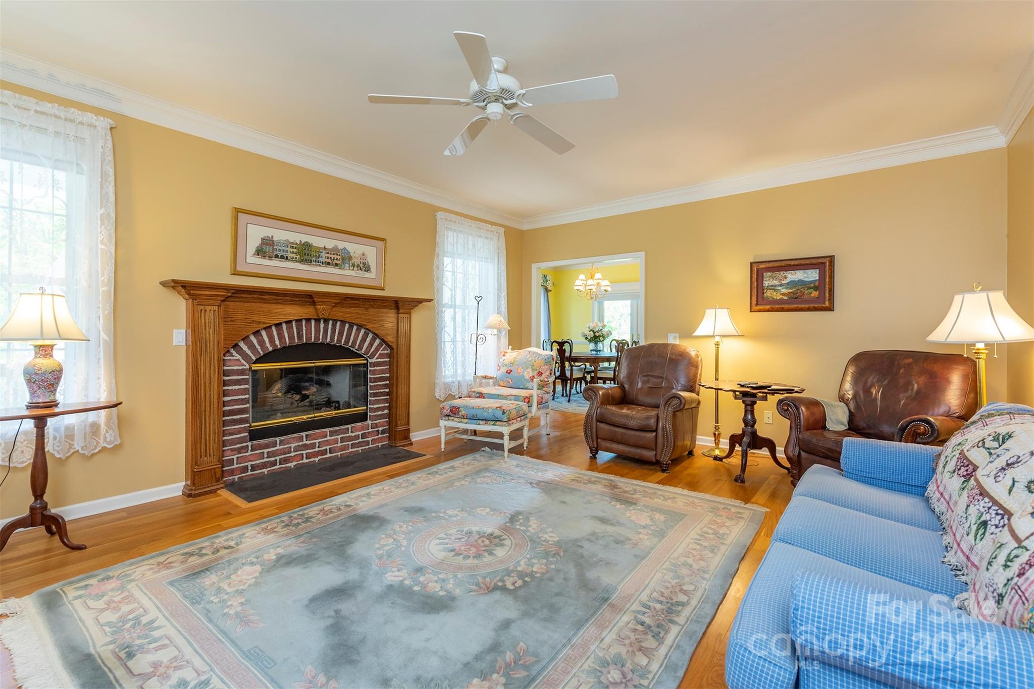 700 Cool August Heights