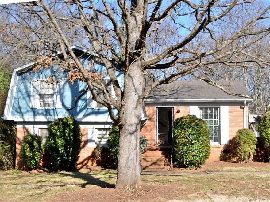 Awesome Deal, Needs a lot of work, will start showings 11/3/17.