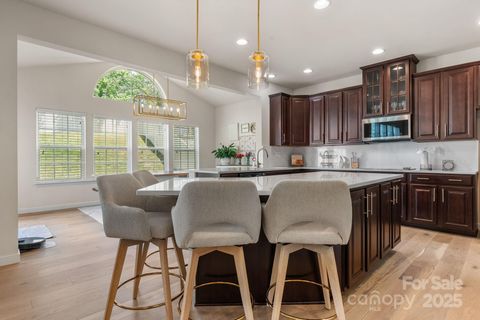 11515 Warfield Avenue Huntersville NC 28078