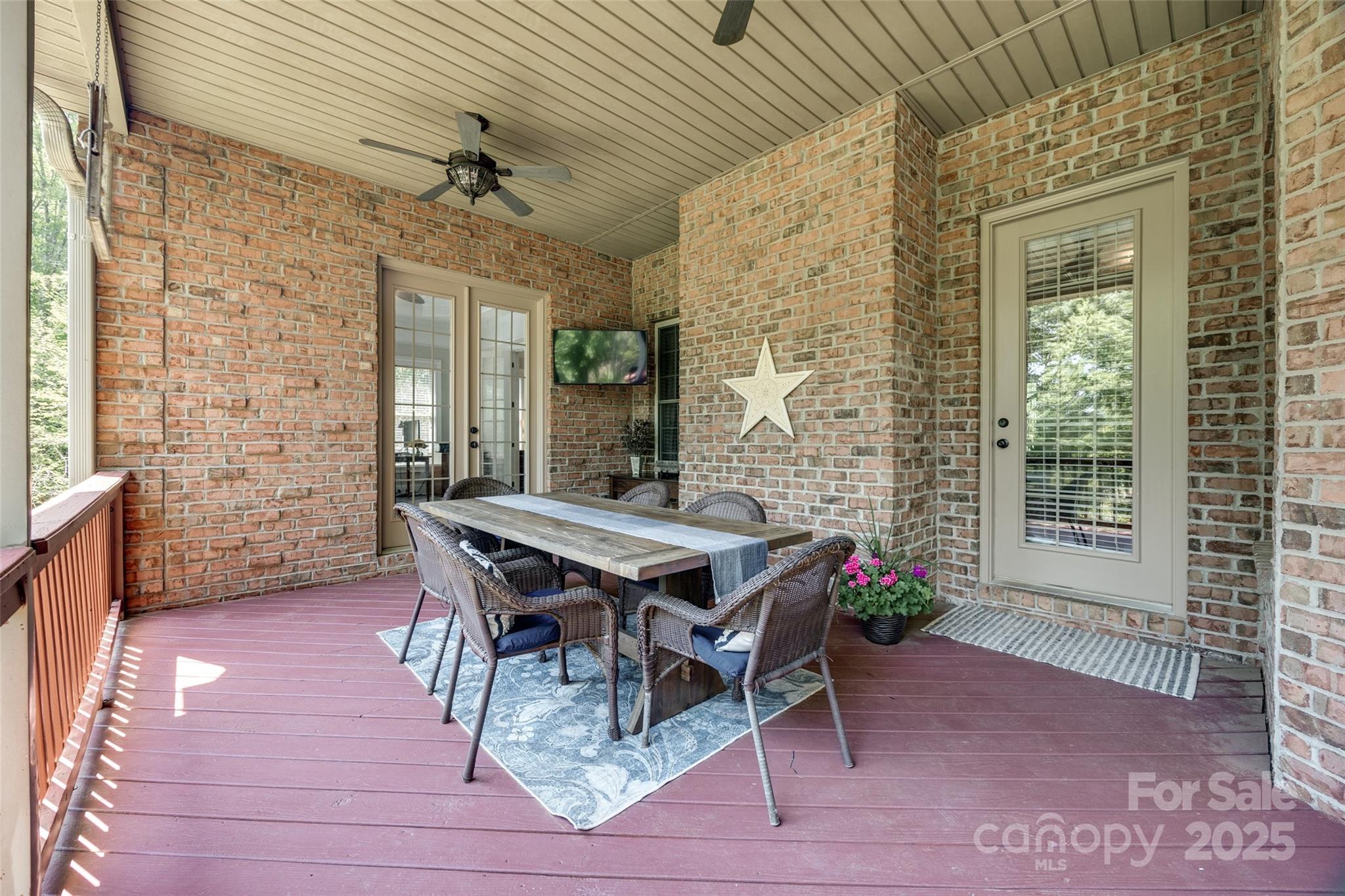 Carolina Coves - Residential