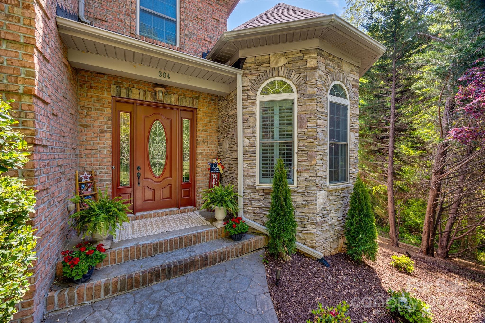 364 Stone Cliff Lane