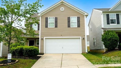 Photo of 714 Lumber Lane, Charlotte, NC 28214 (MLS # 4379592)