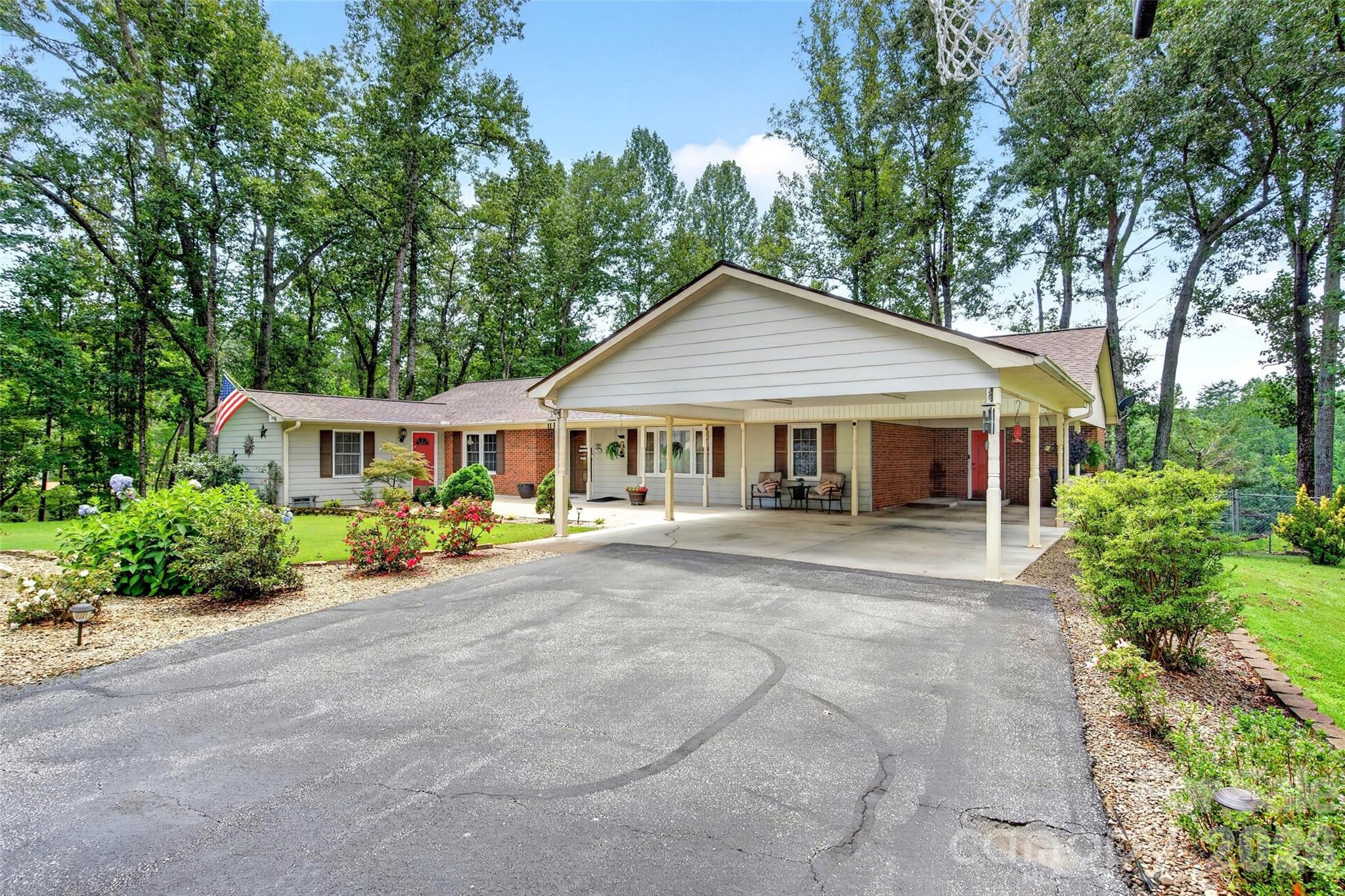 146 Cobblestone Drive