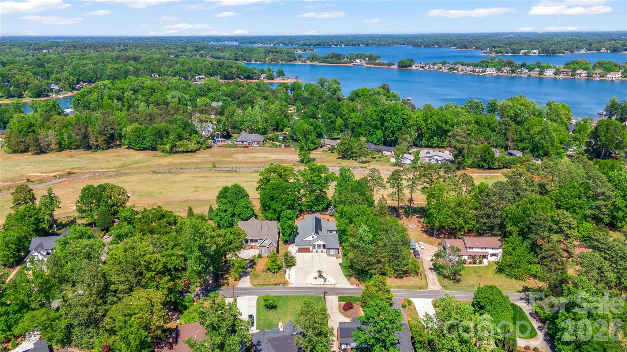 2917 Lake Shore Road S