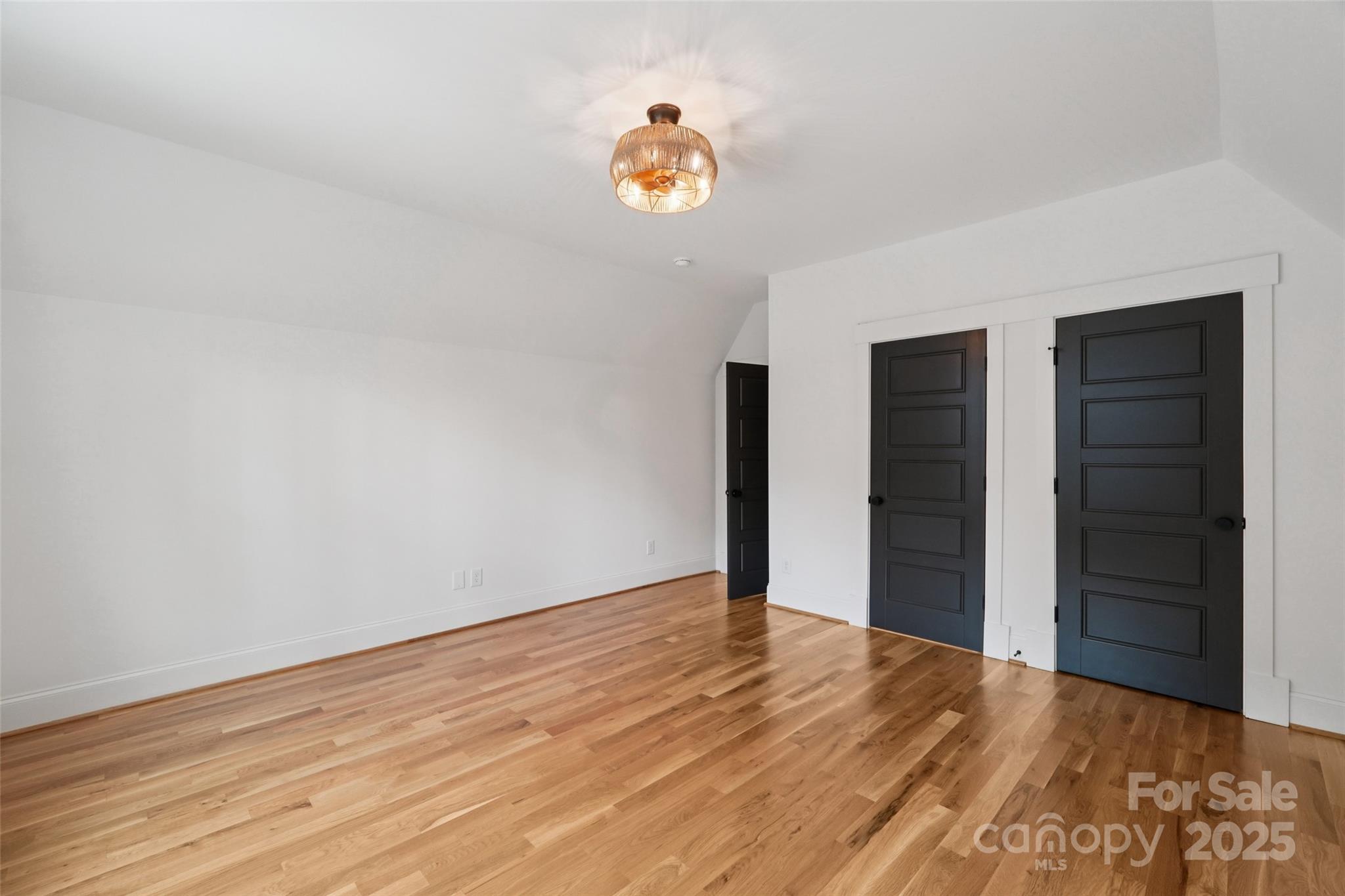 Lansdowne - Residential