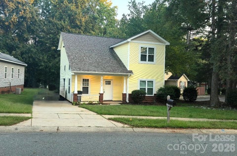 Photo of 2753 Wingate Avenue, Charlotte, NC 28208 (MLS # 4435836)