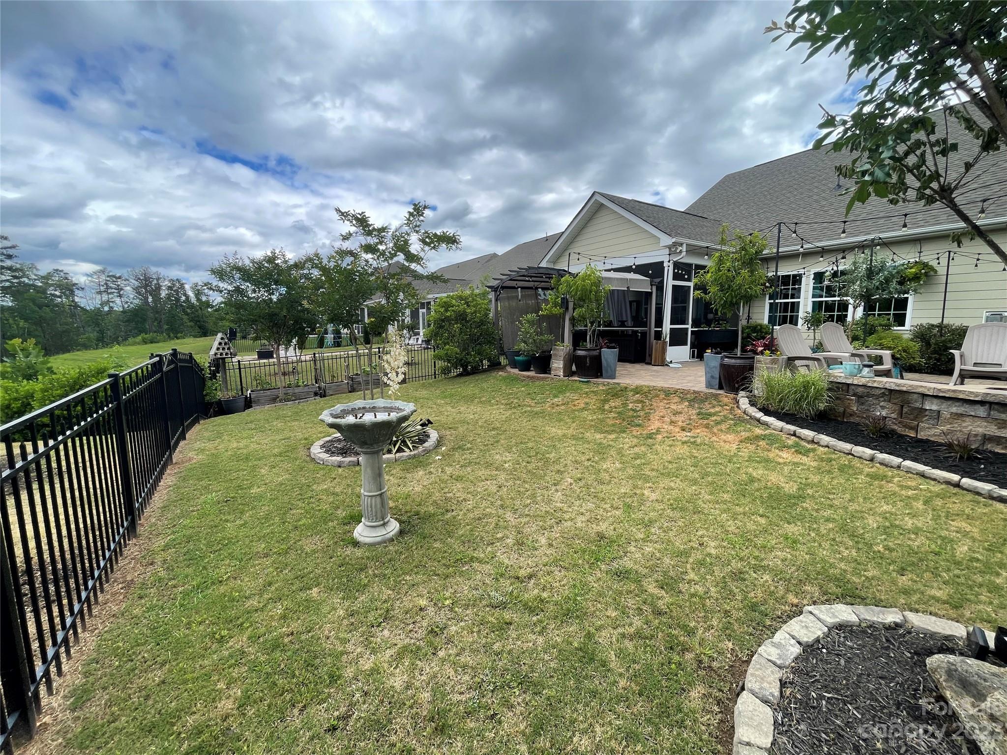 Summerhouse at Paddlers Cove - Residential