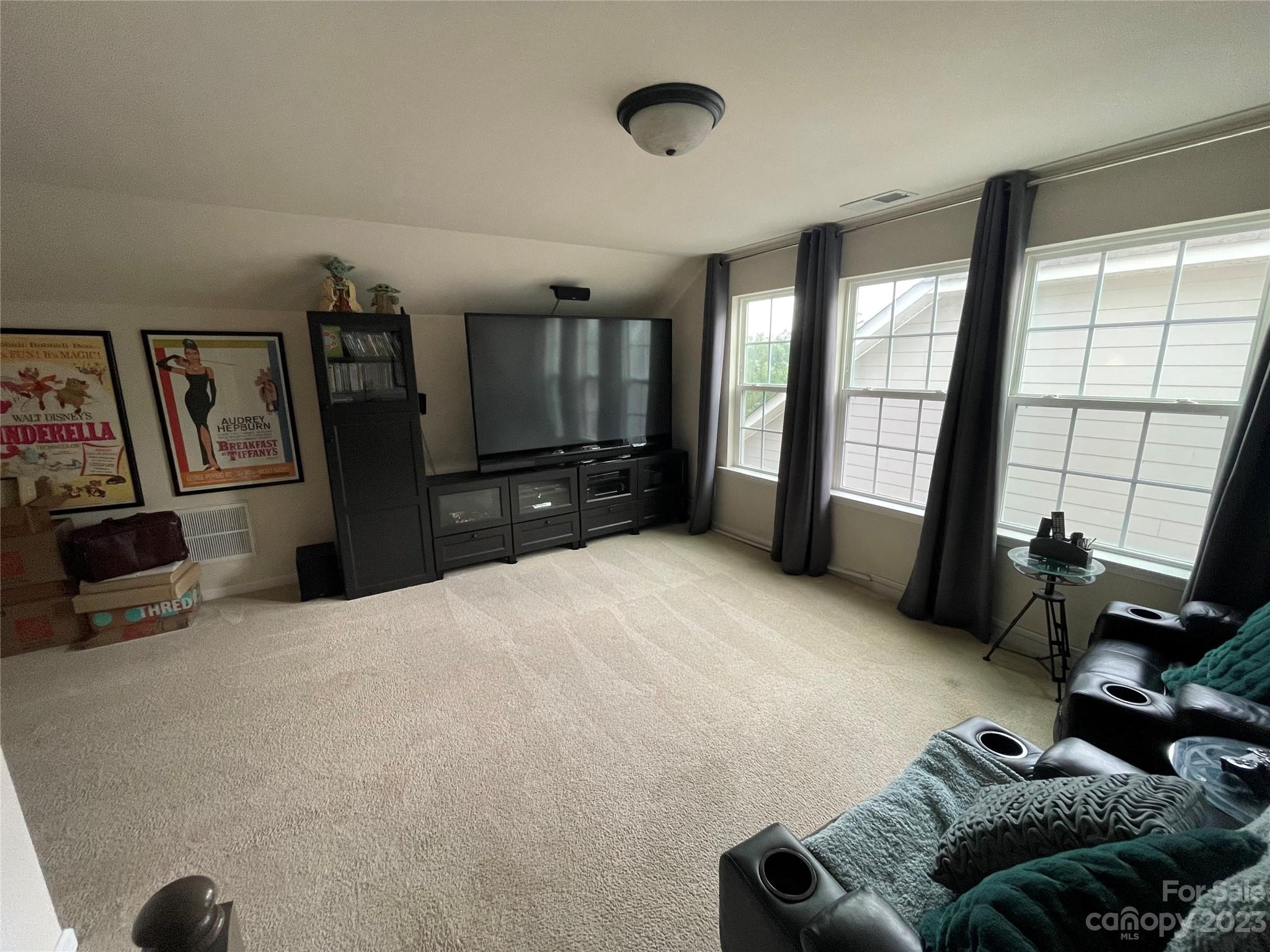 Summerhouse at Paddlers Cove - Residential