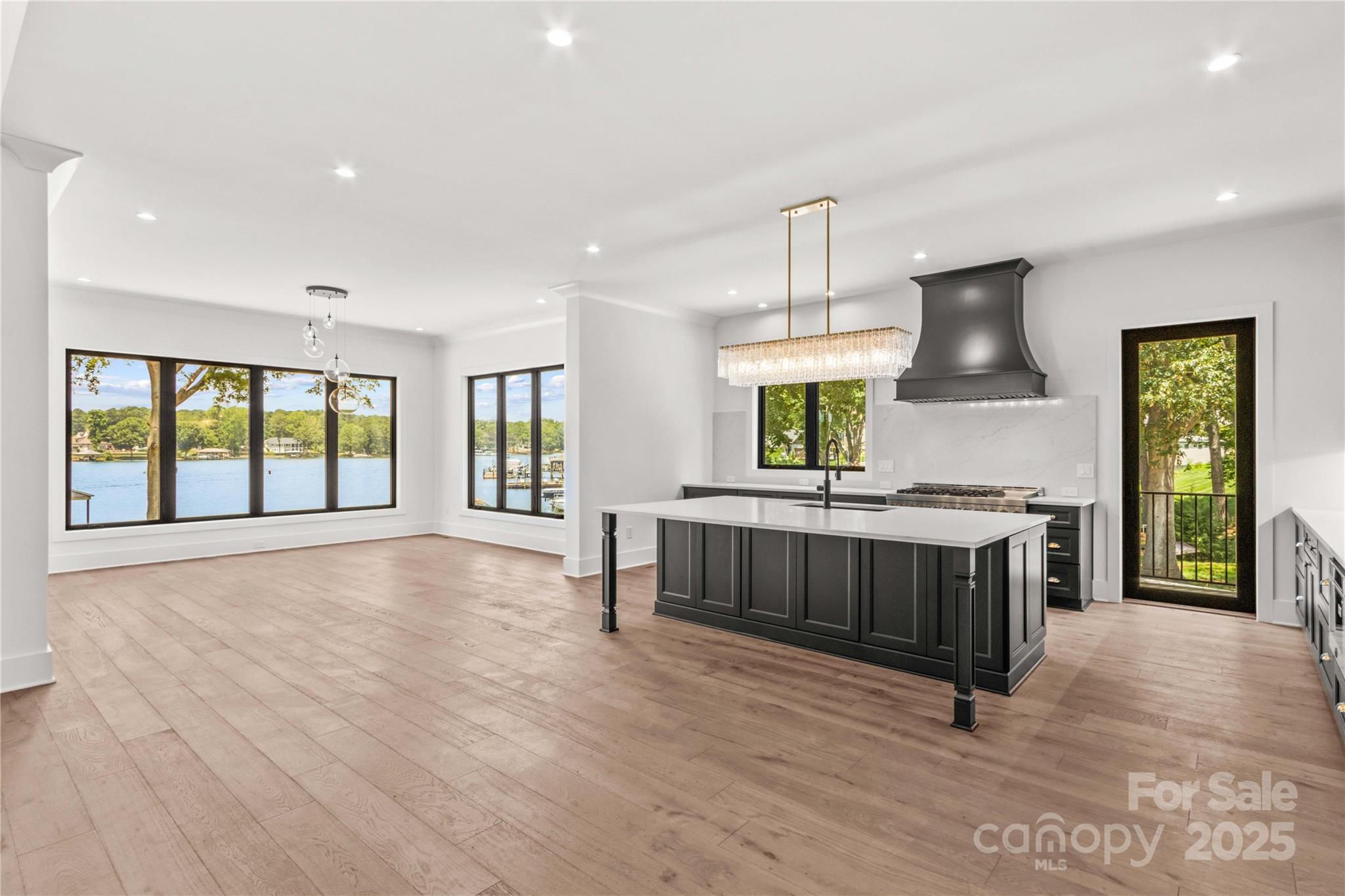 Imperial Point - Residential