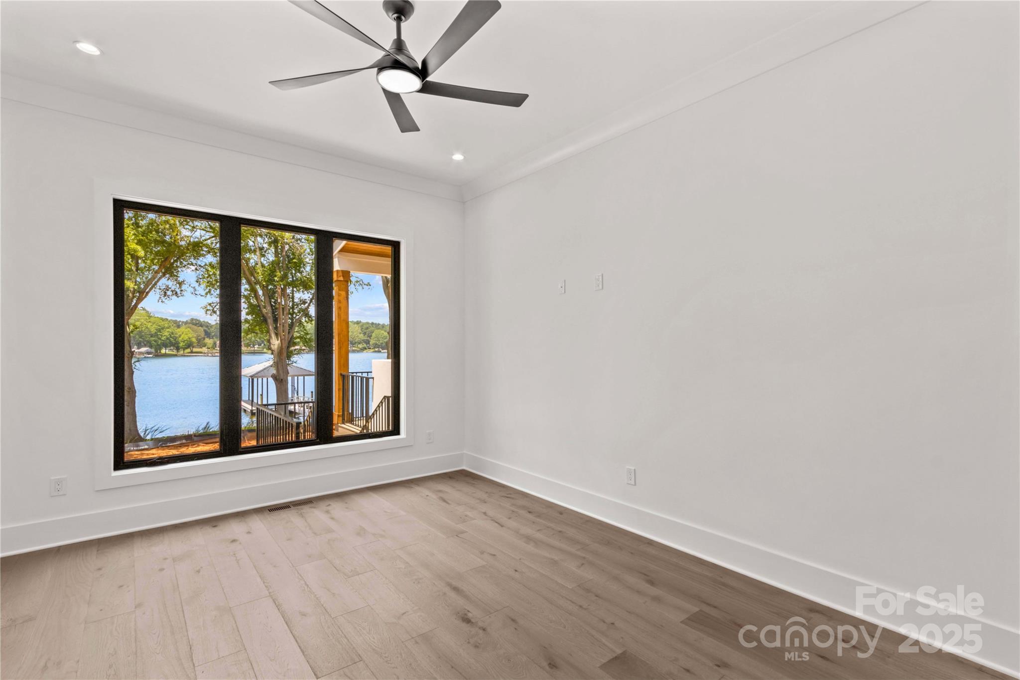 Imperial Point - Residential