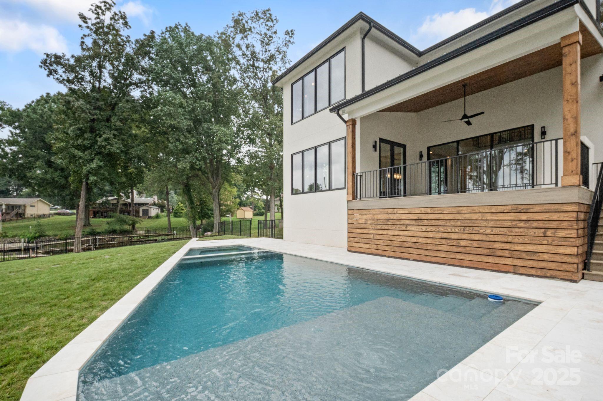 Imperial Point - Residential