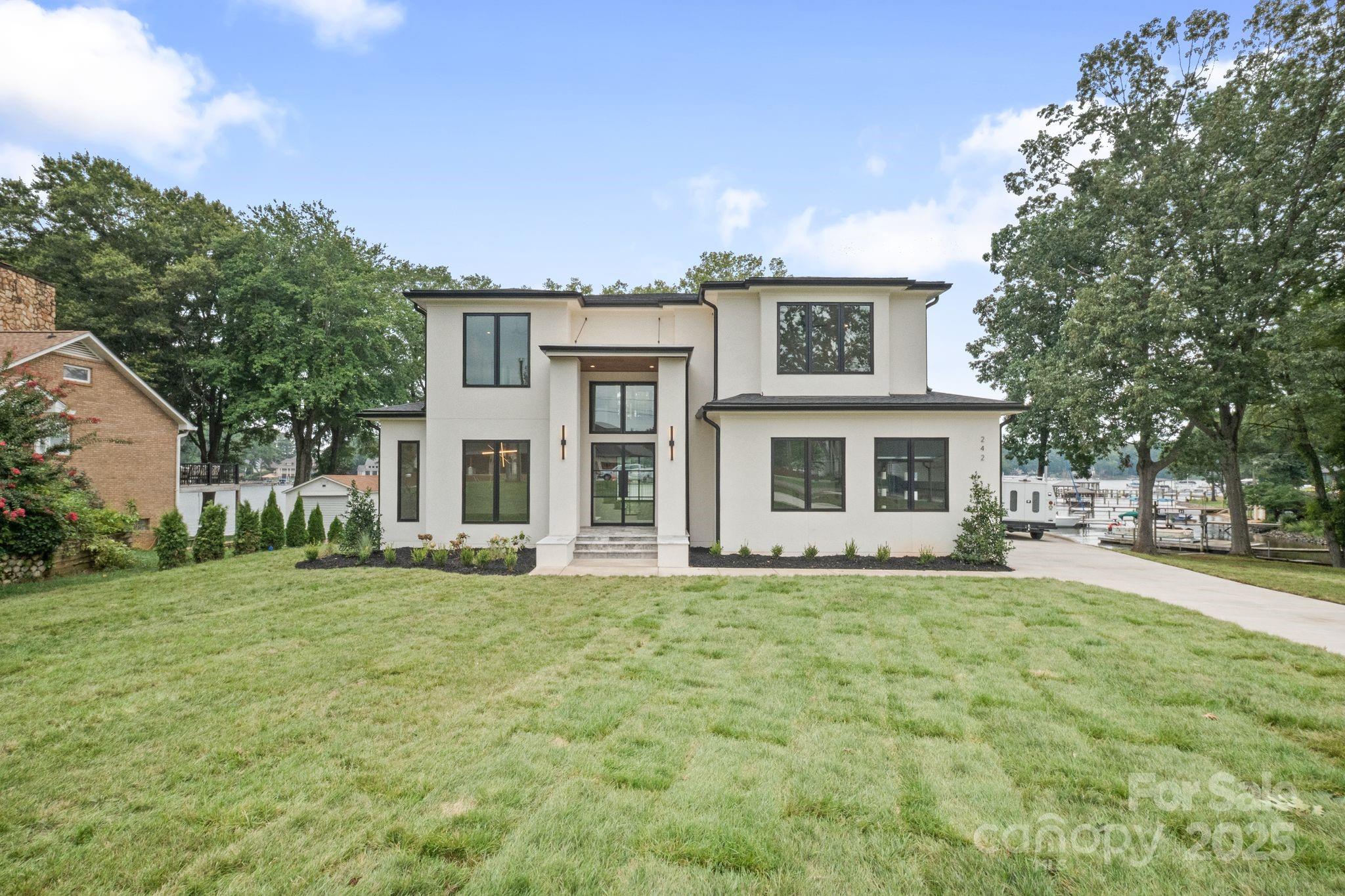 Imperial Point - Residential